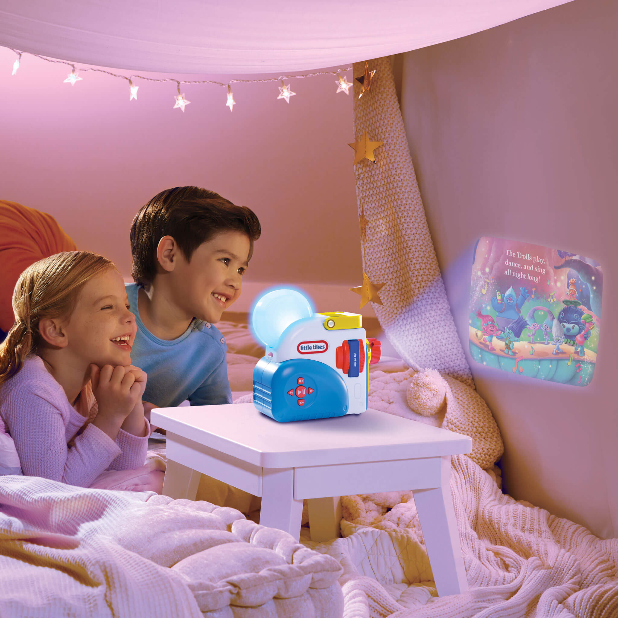 Story Dream Machine™ Universal Trolls Hug, Sing & Dance Collection