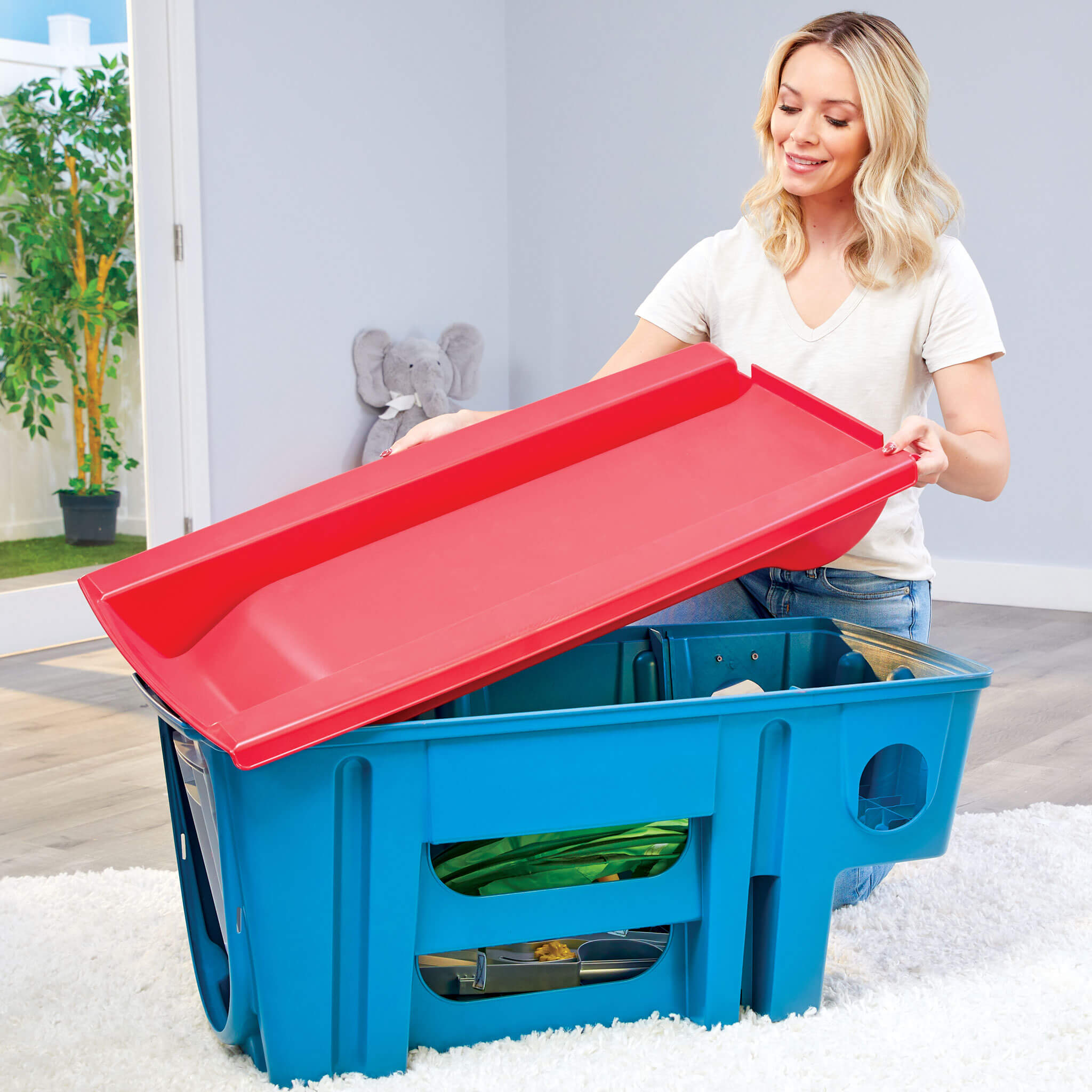 Easy Store™ Slide & Explore